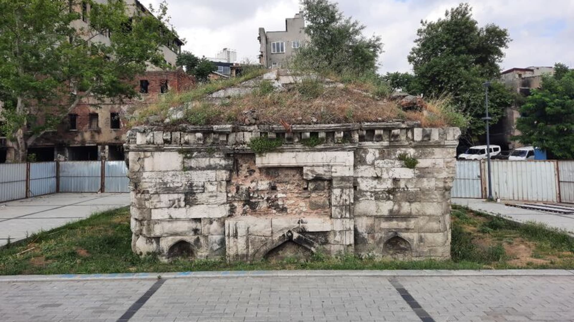 Karaköy'deki 292 Yıllık Kethüda Yahya Ağa Çeşmesi Restore Edildi
