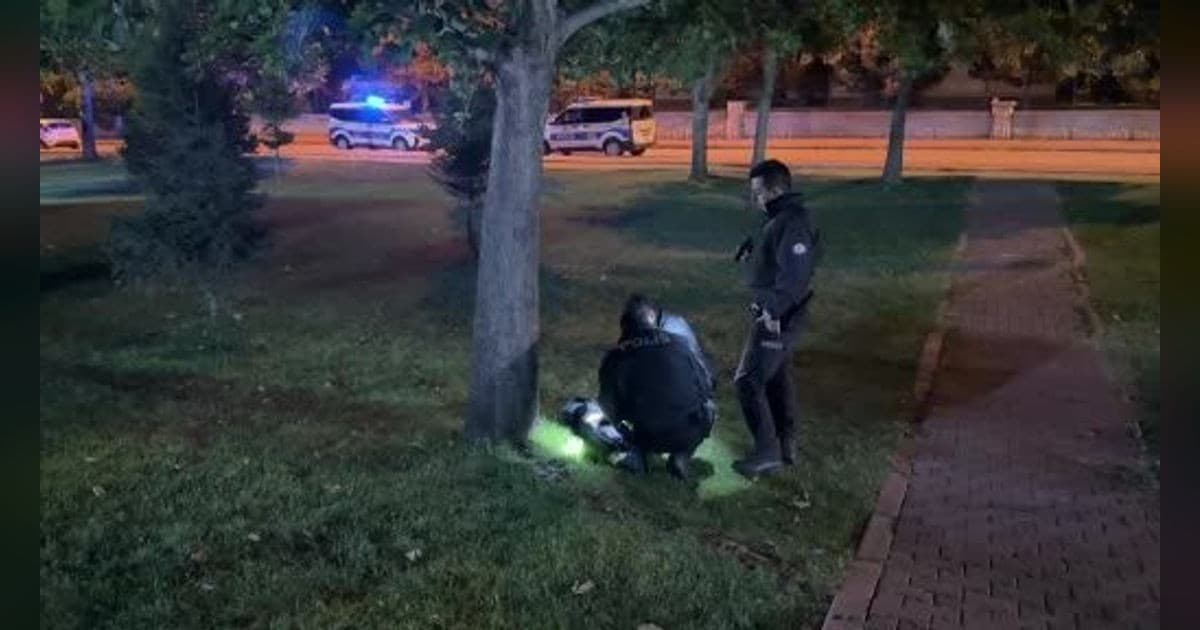 Polisi Gören Kavgacılar Eşyalarını Bırakıp Kaçtı