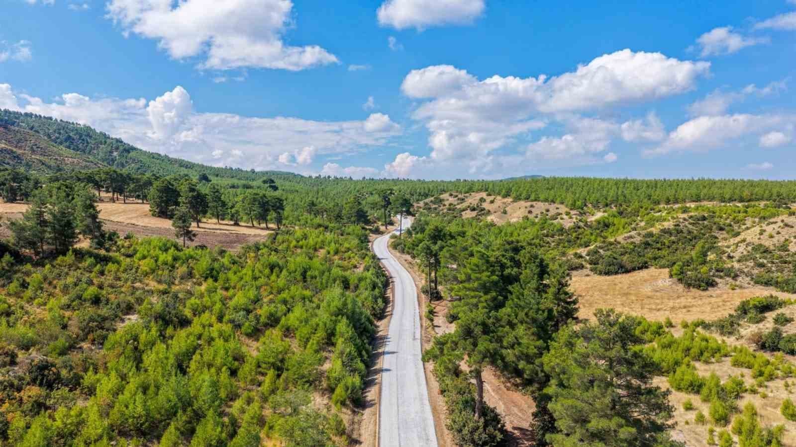 Honaz ve Bozkurt Arasında Ulaşımı Kolaylaştıran Yeni Yol Hizmete Açıldı