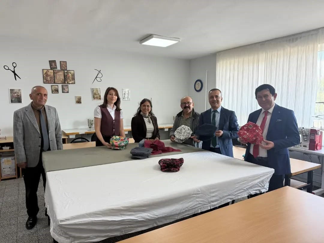 Yenipazar'ın Geleneksel Sekiz Köşeli Şapkası Kurslarla Geleceğe Taşınıyor