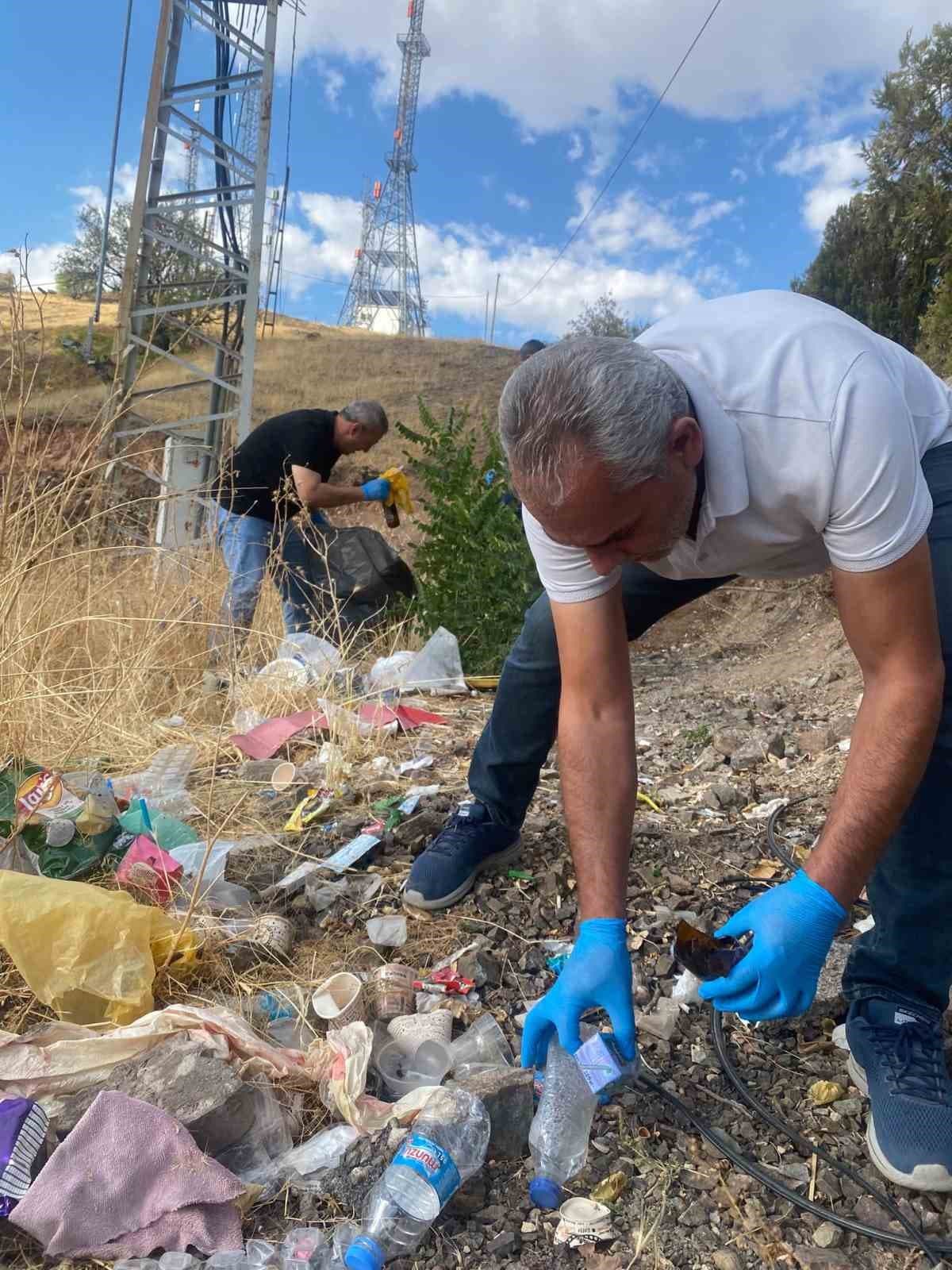 Elazığ'da Servis Esnafından Çevre Temizliği Hareketi
