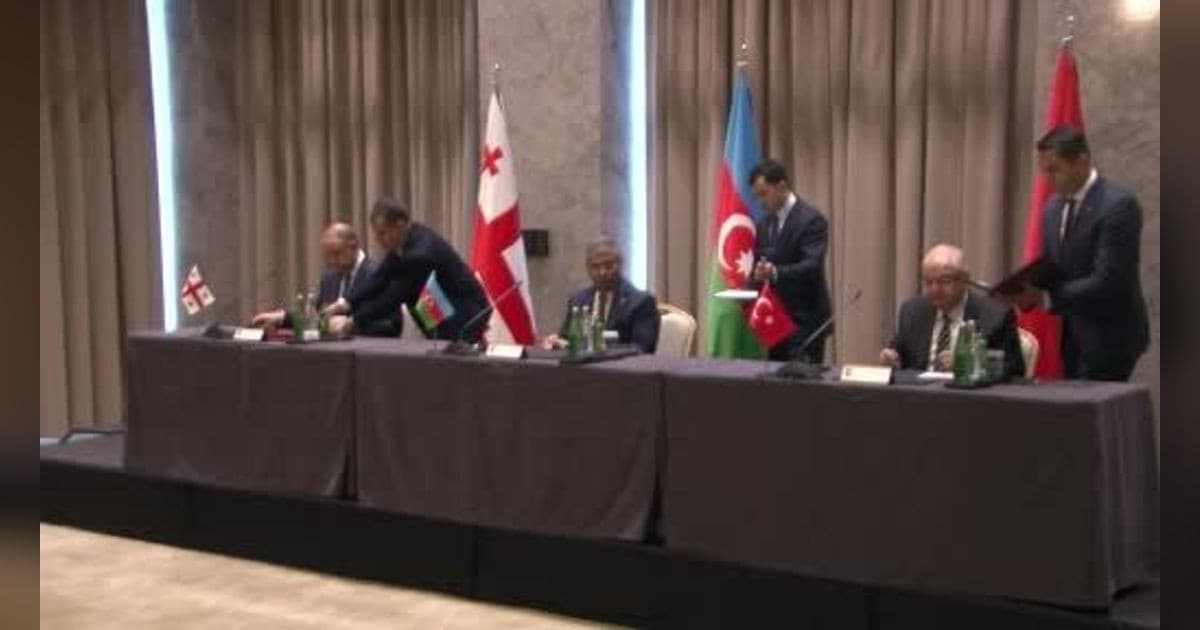 Şuşa'da Üçlü Savunma Zirvesi: Türkiye, Azerbaycan ve Gürcistan İş Birliğini Güçlendiriyor