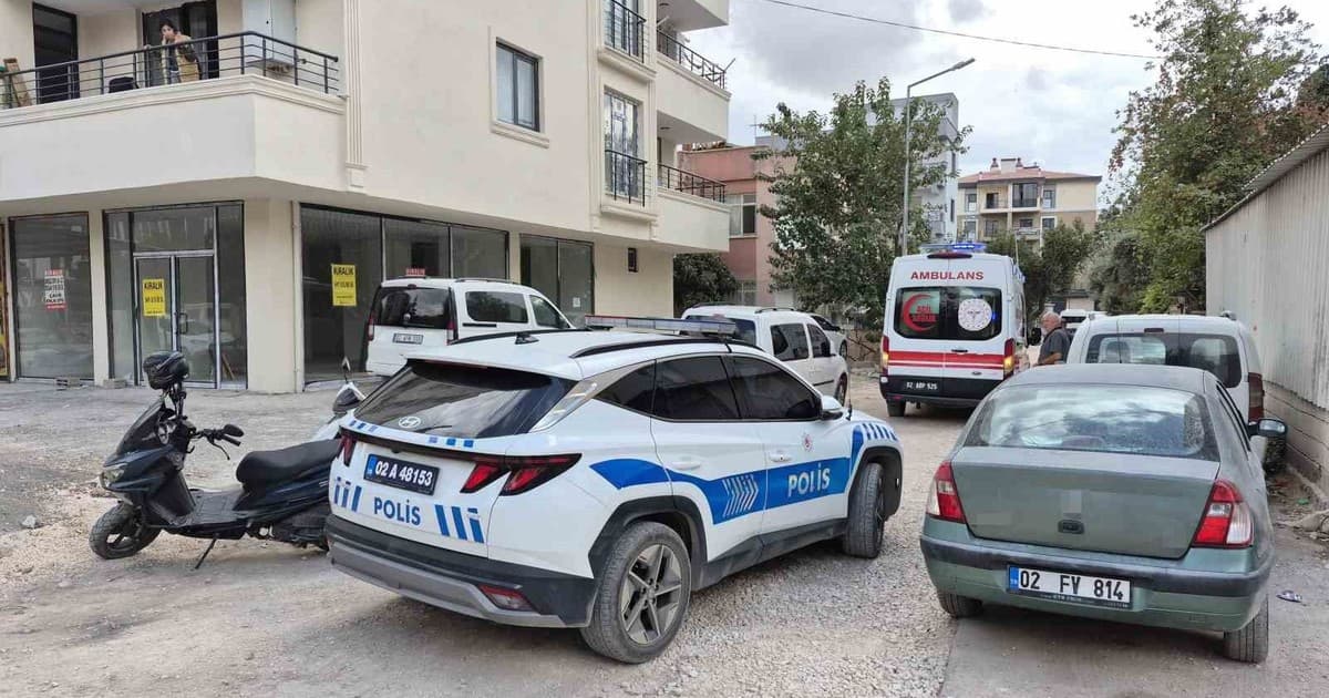 Adıyaman'da İki Kardeş Arasında Bıçaklı Kavga: 1 Yaralı