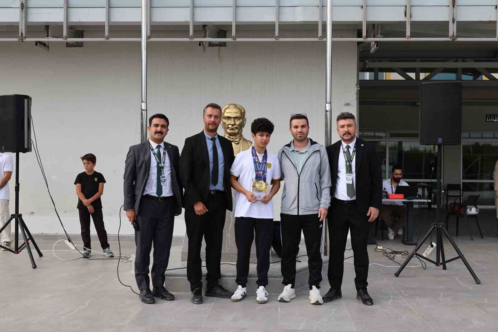 MTK öğrencisi Yalçınkaya’dan, Avrupa’da 4 altın madalya