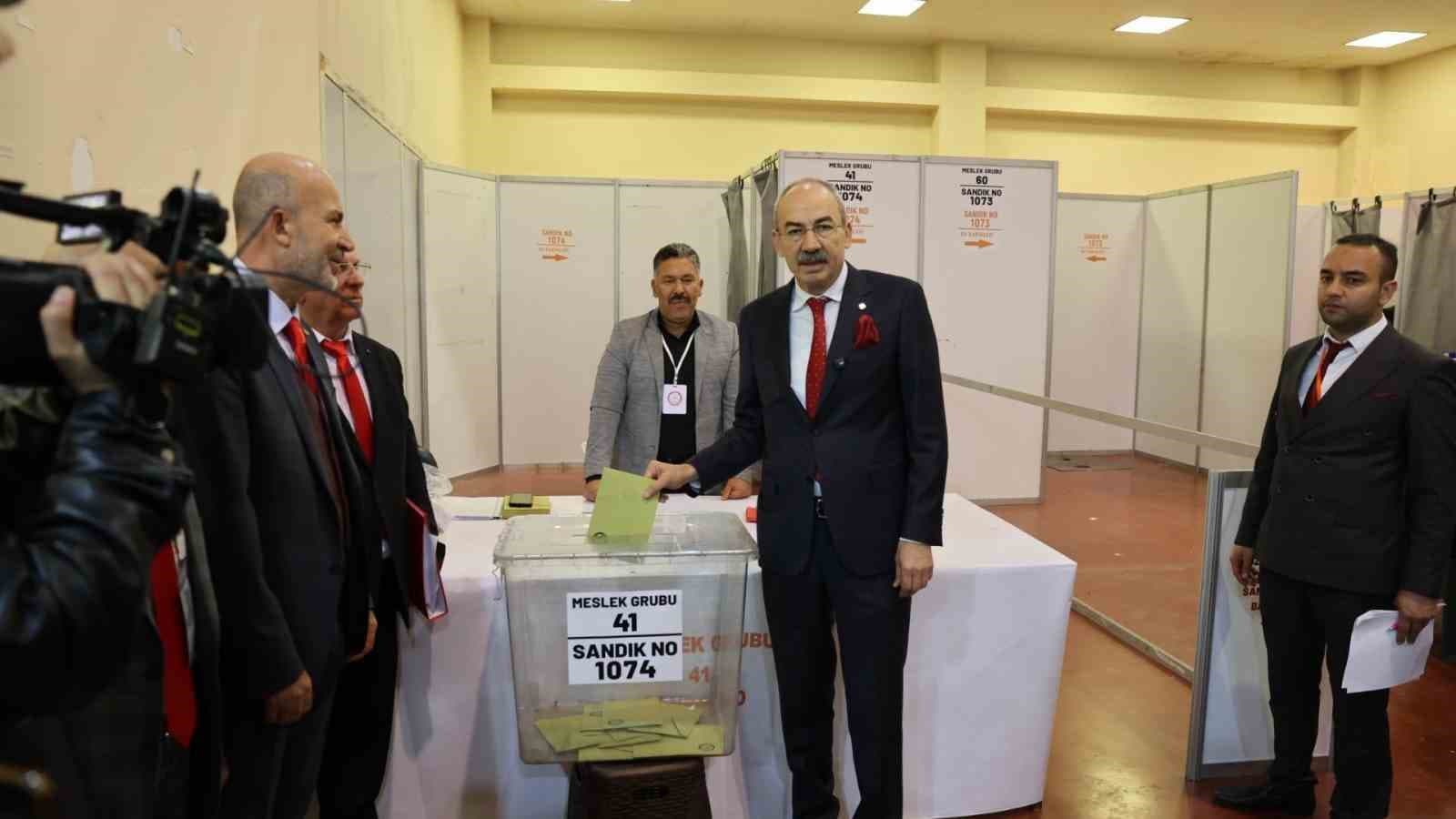 KTO seçimlerinde 61 komitenin 60’ını Ömer Gülsoy kazandı