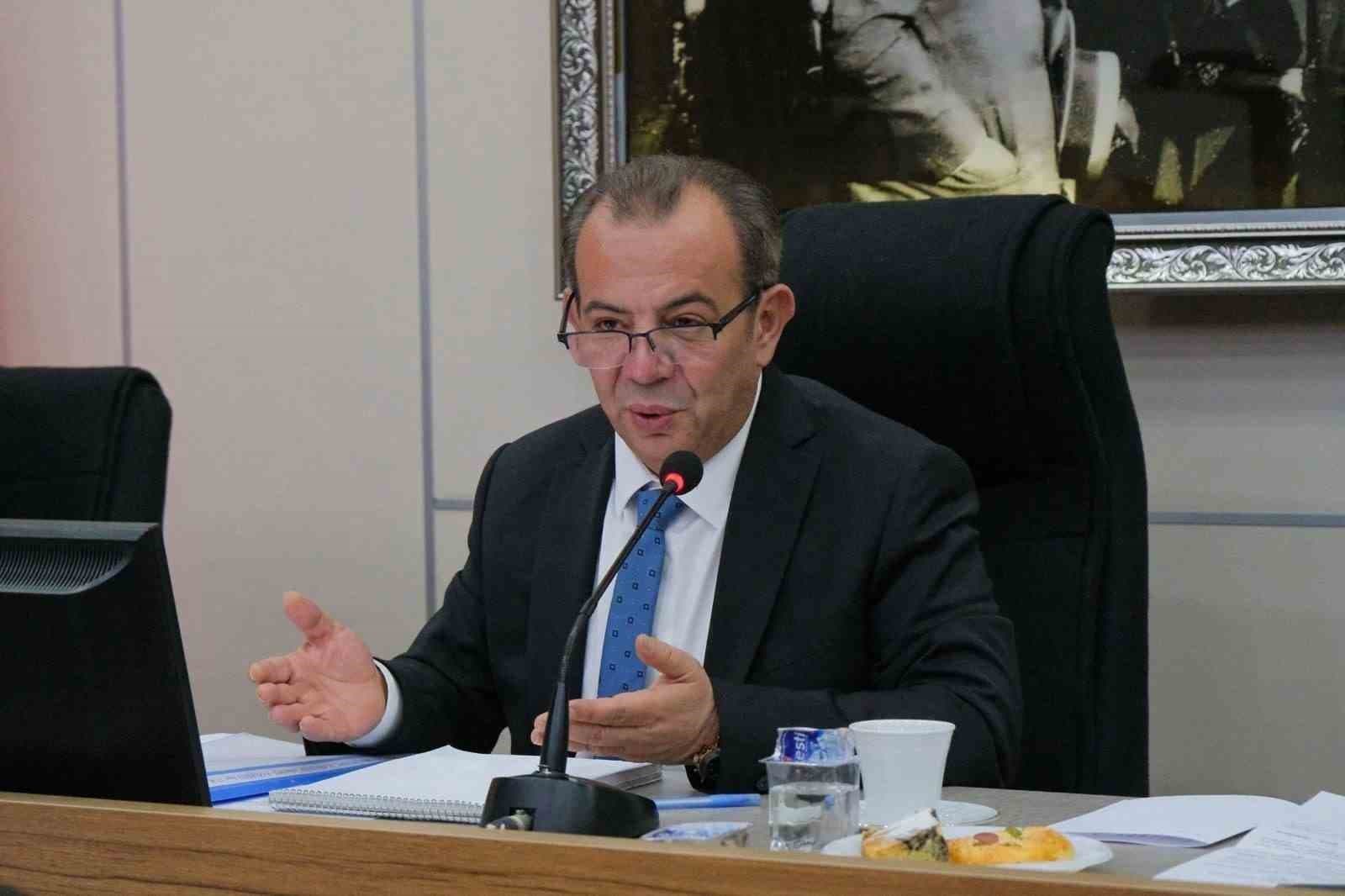 Tanju Özcan’a cinsel saldırı davasında beraat