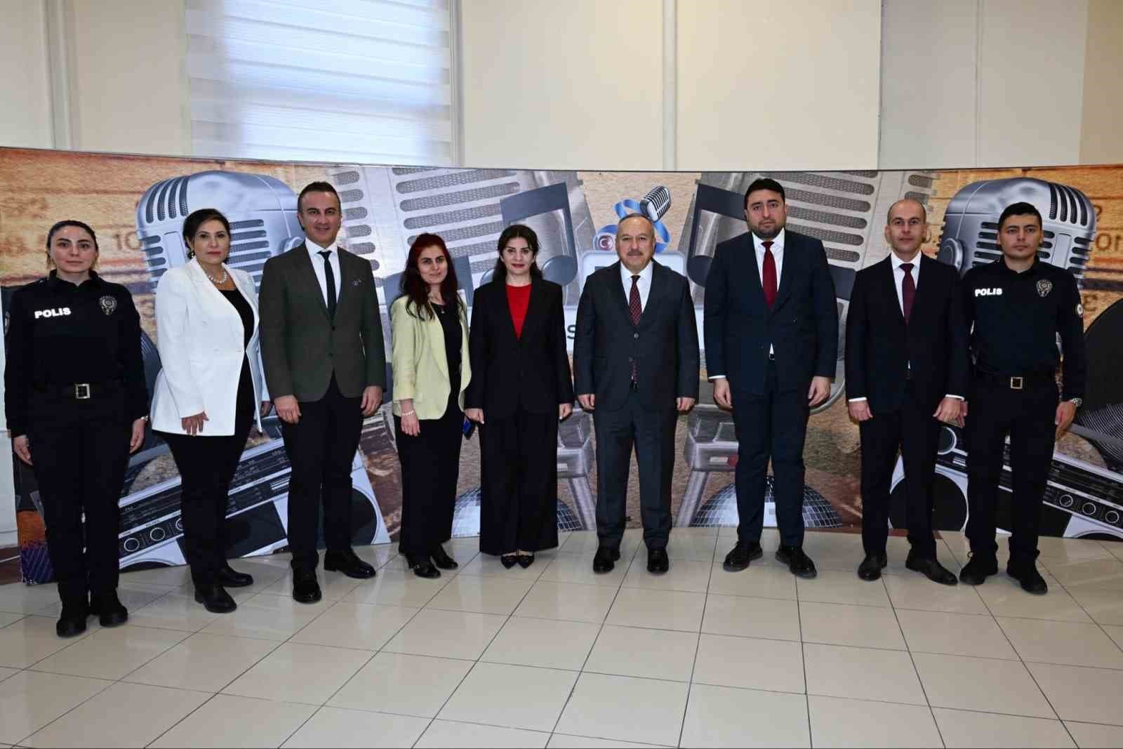 Emniyet Genel Müdürü Fidan, Türkiye Polis Radyosu’nun 74. yıl dönümünde canlı yayına katıldı