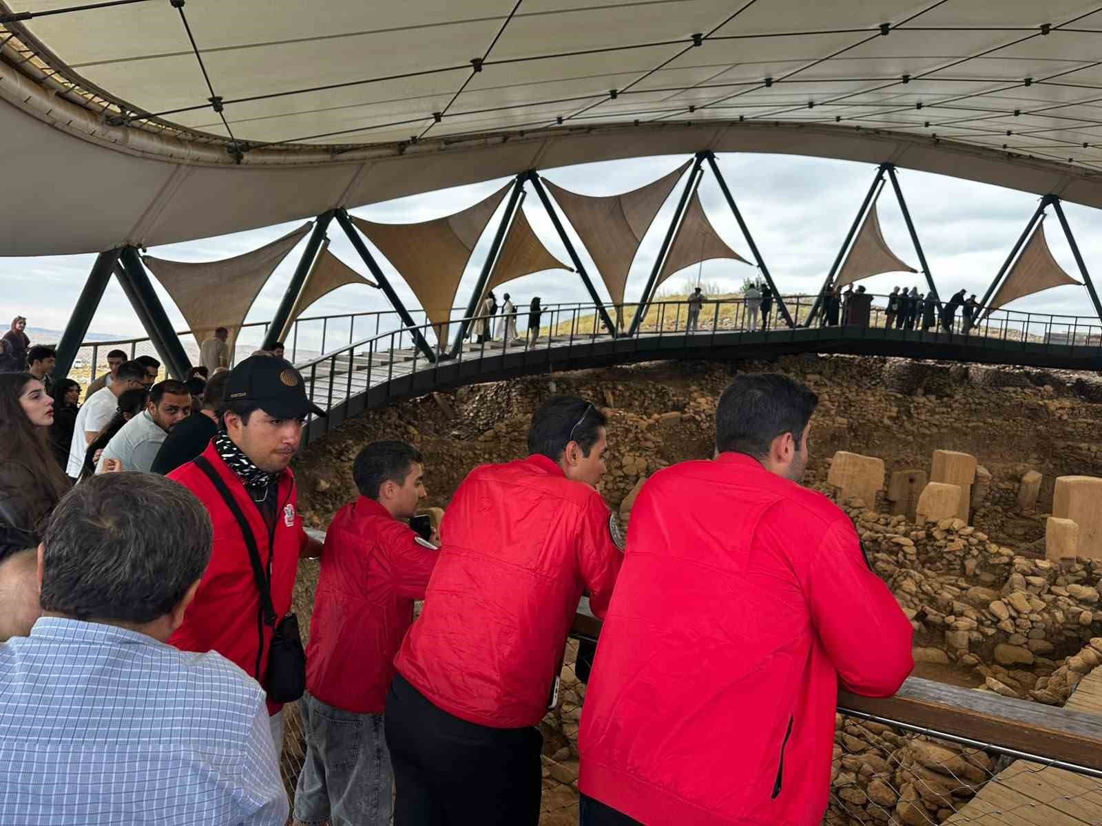Göbeklitepe, TEKNOFEST sonrası ziyaretçi akınına uğruyor