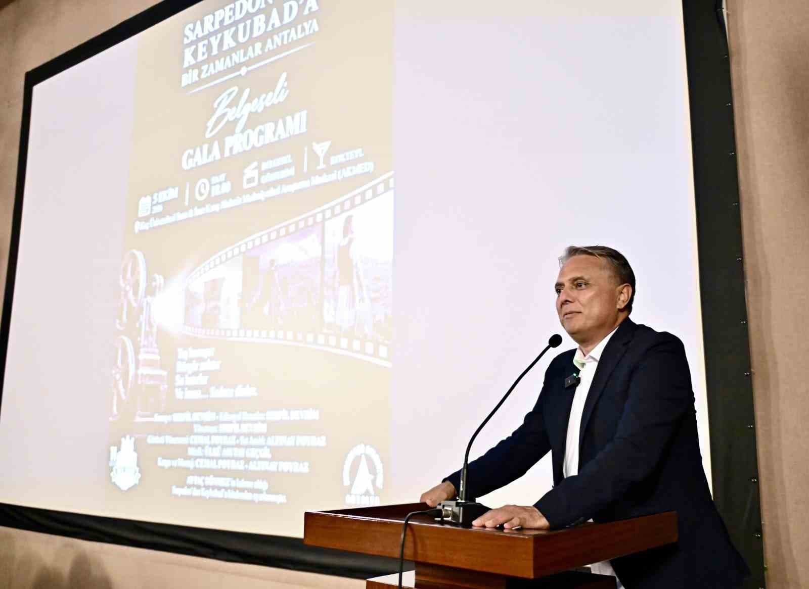 Köy kahvelerinde de okunsun diye yazıldı, belgesel oldu